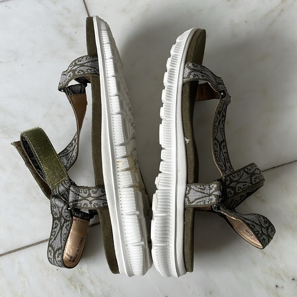 Cheeks Fit Body by Tony Little olive green and gray strap support sandal size 9 - Picture 7 of 11